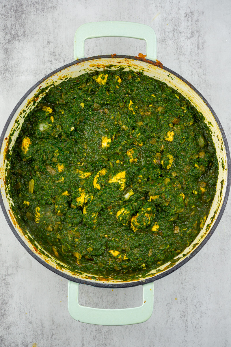 Chicken Spinach Curry (Chicken Tikka Saag)