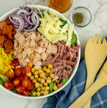 overhead grinder salad horizontal